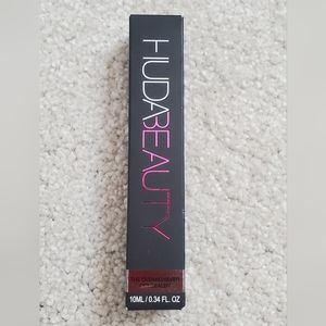 NIB Huda Beauty Overachiever Concealer (Butterscotch 28G)
